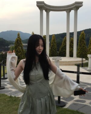 Kim Yi-kyeong Instagram - 여름향기 🌱