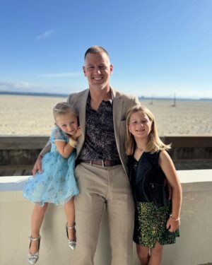Kimberly Caldwell Instagram - Hottest and most dedicated Dad award 🏆