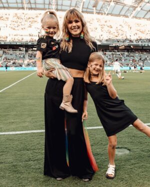 Kimberly Caldwell Instagram - Core memories were made. 
🌈
So proud of my Harlow who helped Mommy sing the Canadian anthem last night repping her duel Citizen status for @lafc at #pride🌈 night with my angel @mikalahgordon crushing the US anthem. #lovewins 📷 @imadshoots