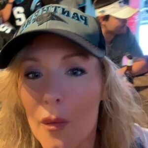 Kimberly Dawn Davis Instagram - #MNF @panthers play @saints tonight in #charlottenc and I’m about to go live for an hour on IG and then on Tik tok! Share this and join the party! 
I’m #bartending alllllll night! LFG!