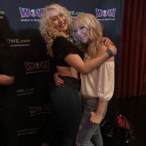 Kimberly Dawn Davis Instagram - Another unbelievable #woman I would like to spotlight today for International Women’s Day is a beautiful woman with a beautiful soul that can do ABSOLUTELY ANYTHING! I met her @wowsuperheroes and we knew we were #soulsisters the minute we met! She is a #prowrestler #realitystar #singer #rapper #dancer #mmafighter #kickboxer #ballerina and she excels in alllllll of it! She is more than just a pretty face and one of a kind flawless body! She is a PHENOMENAL WOMAN & she deserves a round of applause worldwide today! Show her some love please @realfaithyj aka @wow_thelioness 
.
#internationalwomensday 
#womenempowerment 
#womensupportingwomen 
#inspiringwomen 
#strongwomen 
#happyinternationalwomensday 
#bossbabes