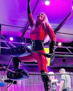 Kimberly Dawn Davis Instagram - You can have the crown 👑 
I prefer the sword 🗡 
👊
Last night @titlematchnetwork @amlwrestling 
📺
The show is available on titlematchnetwork.com 
📸
Photo credit @bradthewrestlingguy 
.
.
#amberoneal #samanthastarr #amlwrestling #titlematchnetwork #titlematchwrestling #nwa #nwapowerrr #impactwrestling #aew #aewdynamite #wowsuperheroes #womenofwrestling #njpw #newjapanprowrestling #prowrestling #prowrestler #superheros #redcatsuit #wrestlinglife #wrestlinggear #wrestlecade #warriormindset #mamasaidknockyouout