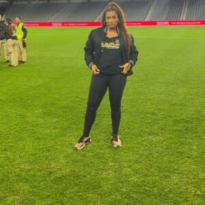 Kimrie Lewis Instagram - Baby’s first time on the field.  Dale @lafc 🖤💛 ⚽️ 📷/hypebestie: @soulglowgirl