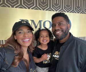 Kimrie Lewis Instagram - Happy Father’s Day to my favorite #GirlDads 🩷🩷