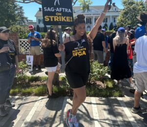 Kimrie Lewis Instagram - Striking in these streets. We out here 🪧. #unionstrong @sagaftra @wgawest