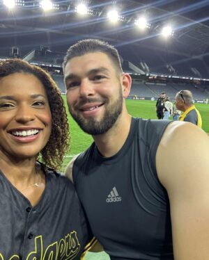 Kimrie Lewis Instagram - Well, we didn’t get the 🏆 this year. But I know we’ll come back hard next year. Cause… we are LAFC. Thanks for everything @giorgiochiellini #blackandgold #lafc