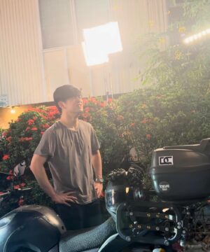 Kimson Tan Instagram - Thank you, Kelvin Chong.

Thank you po sa lahat ng sumuporta sa Lovers & Liars, lalo na sa mga nagmahal kay Kelvin. Mahal ko po kayo 🫶🏻