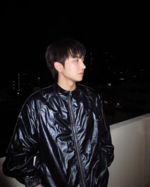 Kirati Puangmalee Instagram - คืนนี้มาตาลดาตอนจบแล้ว 
#แคปชั่นไม่เกี่ยวอะไรกับรูป😀