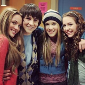 Kirby Bliss Blanton Instagram - Hot damn ..15 years!! #hannahmontana 😁 I had to