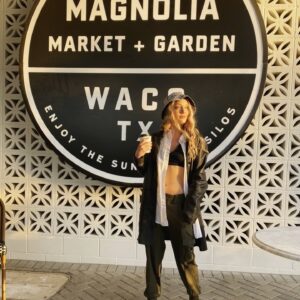 Kirby Bliss Blanton Instagram - When in waco...