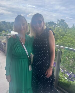 Kirsten Dunst Instagram - Me and Helen!