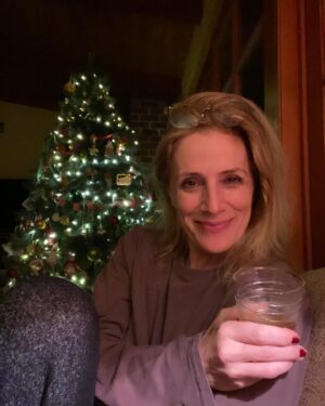 Kirsten Nelson Instagram - Happy 2024!! 2023, don’t let the door hit you on the way out… unless we’re talking about the wonderful people I’ve met on the picket lines. Yes I never want to do that again but I don’t regret a minute of the time I served. But let’s move on. I’m excited for what is to come. Moving forward. Always looking forward. Cheers to 2024!! 💜💜