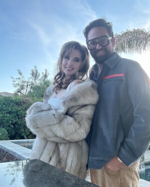 Kirsten Zien Instagram - Luckiest girl alive 5 years running 💍🤍