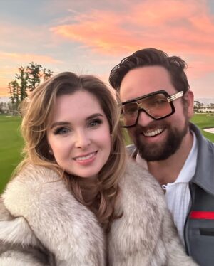 Kirsten Zien Instagram - Luckiest girl alive 5 years running 💍🤍