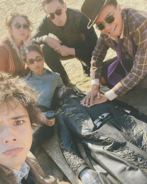 Kit Young Instagram - Thank you for making us #1 around the world! So as a reward have some BTS from Season 2 (Part I)