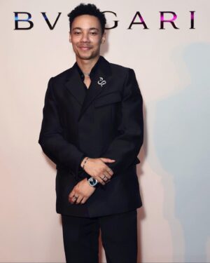 Kit Young Instagram - Thank you @bulgari for a wonderful night! 

Styled by @olgatimofejeva 
Suit @lanvin 
Shoes @louboutinworld 
Jewerly @bulgari