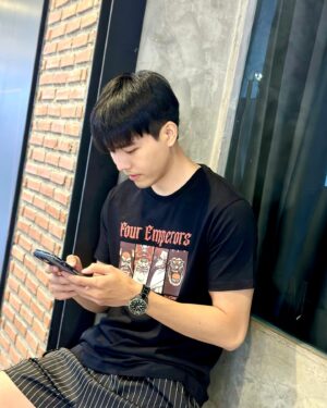 Kittikun Tansuhas Instagram - 4จักรพรรดิยุคเก่า 🏴‍☠️