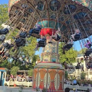 Kittiphak Thongauam Instagram - สรวลมาก จอยมาก กรี๊ดดังแบบไม่เน้นเข้าร่วม 🎠🎪🎡🎢