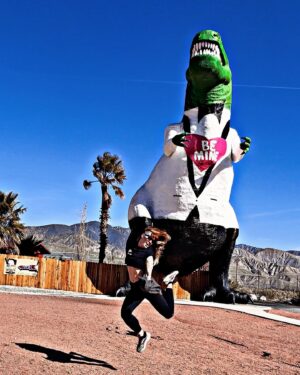 Kitty Crystal Instagram - Happy Valentine’s Day from my date @cabazondinosaurs