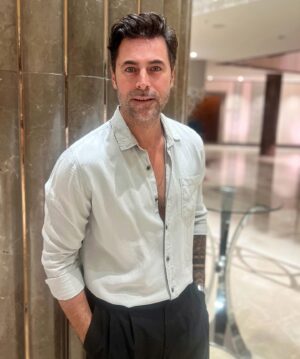 Kıvanç Kasabalı Instagram - Yeni yılda da belgesele devam edelim diyorum. Ne dersiniz?