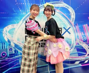 Kiyono Yasuno Instagram - 📸
コラボでは、
アイカツ！シリーズのみなさまと
「ダイヤモンドハッピー」💎

南條愛乃さんと
「サクラサクミライコイユメ」を歌わせて頂きました🌸

どちらも心に残る素敵なステージになりました☺️

サプライズ出演されたi☆Risさんとニャンポーズ🐈‍⬛

愛野えりさんと、念願のWさくらちゃん…🌸
感無量でした🥹✨

 
みなさまにとっても、今日が素敵な想い出になっていたらいいな🌟

ご一緒した出演者のみなさま
全てのスタッフの皆様

そしてライブを一緒に楽しんでくれたみなさま❗️✨
心からありがとうございました❣️😊