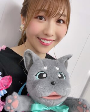 Kiyono Yasuno Instagram - 🎪
#animaxmusix 2022に参加させて頂きました❗️

ぱくモンちゃんとアンコールTシャツ🐈‍⬛🎀

今回お衣装さんが用意してくれたリング💍がとっても可愛くてお気に入りでした🌸

現地で一体になってくれたみなさま、
配信でご覧になってくれたみなさま、
ありがとうございました‼️✨