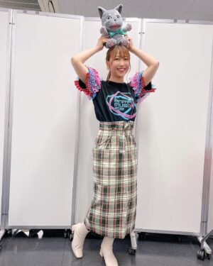 Kiyono Yasuno Instagram - 🎪
#animaxmusix 2022に参加させて頂きました❗️

ぱくモンちゃんとアンコールTシャツ🐈‍⬛🎀

今回お衣装さんが用意してくれたリング💍がとっても可愛くてお気に入りでした🌸

現地で一体になってくれたみなさま、
配信でご覧になってくれたみなさま、
ありがとうございました‼️✨