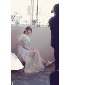 Kiyono Yasuno Instagram - 📷
「Act.10」オフショット ふつかめ。

Tシャツ撮影では、
ハウススタジオ内の他に
お庭や雑貨屋さんの中でも色んな瞬間を切り取ってもらいました。

お昼ご飯には、この雑貨屋さん(&カフェ)の特製カレーをいただきました🍛

よく晴れていて、気持ちの良い撮影日和だったよ☀️

✄---------------------------

声優10周年メモリアルブック
📚「Act.10」

6/12までの予約販売のみの本となります·͜· ⋆*

■ファンクラブ会員限定SHOP「安野家。 SHOP」
https://shop.mu-mo.net/avx/sv/list1?jsiteid=YKFC&categ_id=30868

■mu-mo SHOP
https://shop.mu-mo.net/avx/sv/list1?jsiteid=mumo&artist_id=YNKYN

■アニミュゥモ
https://shop.mu-mo.net/avx/sv/list1?jsiteid=ANMS&categ_id=31016