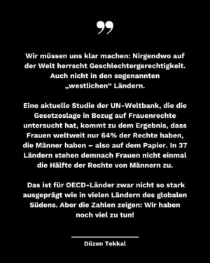 Klaas Heufer-Umlauf Instagram - Sittenpolizei, Geschlechtertrennung, Folter, Verhaftungen, Femizide und Morde -
Frauen werden weltweit dafür getötet und entrechtet, weil sie Frauen sind. Es ist unfassbar wie der Hass auf Frauen die Extremisten vereint. Wir fallen den Frauen im globalen Süden in den Rücken, wenn wir die patriarchalen Strukturen in den Herkunftsländern relativieren und legitimieren. 

Momentan erschüttern die aktuellen Fälle des Mordes an der irakischen Influencerin Om Fahad (Ghufran Mahdi Sawadi) und die Verurteilung der 29-jährigen Aktivistin und Fitnesstrainerin Manahel al-Otaibi in Saudi-Arabien zu elf Jahren Haft. Der Grund der Anklage gegen die Frauenrechts-Aktivistin ist ihre „unanständige“ Kleidung sowie ihre Aufrufe in sozialen Netzwerken, wie das System männlicher Vormundschaft in Saudi Arabien zu beenden. Auch die irakische Influencerin Om Fahad war immer wieder Anfeindungen und Hasskommentaren auf Social Media Posts ausgesetzt wegen ihrer Kleidung, weil sie tanzte und sich schminkte. Nun wurde sie direkt vor ihrem Zuhause kaltblütig erschossen. Sie hinterlässt ihren sechsjährigen Sohn. Zuvor wurde die Influencerin im Februar 2023 von einem Gericht zu sechs Monaten Gefängnis verurteilt unter dem Vorwand, dass ihre Videos „unanständige Äußerungen, die die Schamhaftigkeit und die öffentliche Moral untergraben“ enthalten würden. 

Auch der Fall der 16-jährigen Nika Shakarami in Iran, über den wir schon ausführlich berichteten, zeigt genau das. In der Islamischen Republik ist die Gender Apartheid und die Entrechtung, Tötung und Unterdrückung der Frauen und Mädchen Staatsdoktrin. 

Für uns mit HÁWAR.help geht es in unseren Frauenprojekten in Afghanistan und dem Irak in Kurdistan darum, Inseln für die Frauen zu schaffen in diesem Meer der Entrechtung. Keine Frau auf der Welt darf aufgrund ihres Geschlechts getötet werden. Wir sind froh, dass wir mehrere Schut�zhäuser für Frauen und ihre Kinder in der Nähe von Kabul betreiben können mit der Hilfe von unseren Partnerorganisationen vor Ort, so wie auch im Irak Möglichkeitsinseln schaffen zu können. Dafür setzen wir uns tagtäglich ein.