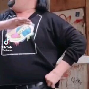 Kobra Murat Instagram - Taksim de makaranzeee kopanzeee yıkılanzeee eğlenceee tavanzeeee mortingen şitirayzeee kobra murat roman show heryerde hocaaamm