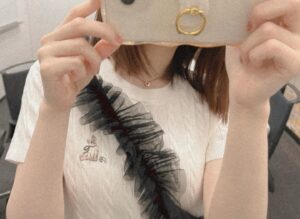 Kohana Lam Instagram - かわいい猫ちゃんとファンの方から頂いたネックレス🌷´-