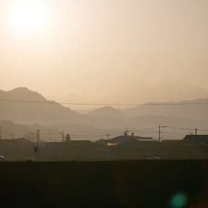 Koji Seto Instagram - 僕の地元、福岡県嘉麻市との共同プロジェクト『SETO × KAMA プロジェクト』がスタートします！
このプロジェクトを立ち上げた想いはとてもシンプルで、嘉麻市をもっと元気にして、「ここで暮らしたい」「ここで働きたい」と思えるような市にしたいと思ったからです。
そして、PR動画も２つ作っちゃいました。
メイキングもあるよ！笑
地元の方にも協力していただき、実際に嘉麻市で撮影を行いました。
その時に地元の方とも話をしたのですが、同じ想いを持っている方もいました。
このプロジェクトは、沢山の方を巻き込んでこれからどんどん成長していきます。
嘉麻市民でなくても、もちろん大歓迎です！
このプロジェクトを機に、嘉麻市を一緒に盛り上げませんか？
そして、僕が描いた『カマシカちゃん』も一緒に頑張っていきますので、宜しくお願いします！
動画のフルバージョンは、ストーリーズハイライトにリンク先貼っておくので、ぜひご覧ください！