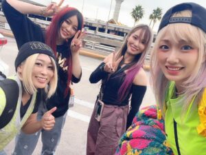 Konami Takemoto Instagram - スターダムに来た時査定してやったウナギと
復帰戦の相手だったり、一緒にベルトを巻いたりしたカイリさんと
ドラフトでQQに指名してくれて超お世話になったイオさん