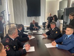 Konstantin Solovyov Instagram - Когда-то я учился в высшей школе Милиции ))) если бы не ушёл , то был бы генералом )))