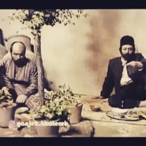 Koorosh Tahami Instagram - استاد جان عزیز
بالاخره اونروزی
 که دعا میکردیم
نرسد، رسید...
خدا میداند چقدر غمگینم...
خدا میداند چقدر دوست داشتم
بیشتر میتوانستم در خدمت شما باشم...
خدا میداند از این به بعد چقدر جایتان خالیست...
به قول جناب ایرج میرزا:
قدر استاد نکو دانستن
حیف استاد به من یاد نداد
لحظه لحظه خاطره دارم از
کنارتان بودن... چقدر میشد
از شما زندگی آموخت و حالا افسوس...
از دست دادن حضورتان جبران ناپذیر است
چون شما قطعه ای زیبا از هنر این مملکت بودید
و خواهید بود. هر چند قدرتان دانسته نشد...
روحتان قرین آرامش و امنیت خداوندی و 
جایتان همیشه در دلهامان سبز
خداحافظ استاد🙏❤🌹🙏
سام عریزم خودت میدانی که چقدر
با تو و مادر بزرگوارت در این غم همدردم
خدا به هممون صبر عطا کند🙏🌹
#کورش_تهامی
#کوروش_تهامی
#استاد_جمشید_مشایخی
#جمشید_مشایخی
#جمشید_خان_مشایخی
#کمال_الملک
#هزاردستان
#سوته_دلان
لطفا ورق بزنید و با اندکی از خاطره هایی
که ایشان ساختن تجدید دیدار کنین...
@jamshidmashayekhi1
@sam_mashayekhi6