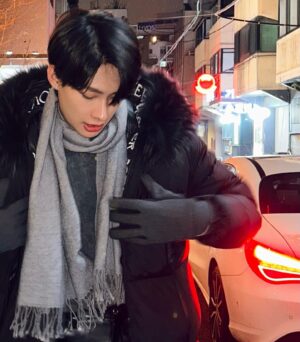 Koraphat Lamnoi Instagram - ☃️❄️

#TutorKrp