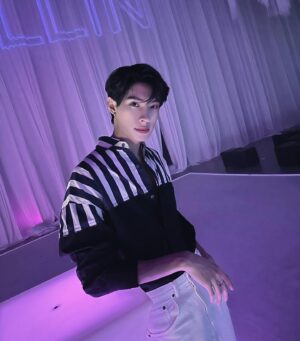 Koraphat Lamnoi Instagram - 💜

#TutorKrp