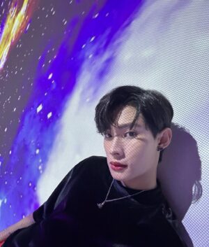 Koraphat Lamnoi Instagram - With u(niverse) 🤍🪐

#TutorKrp