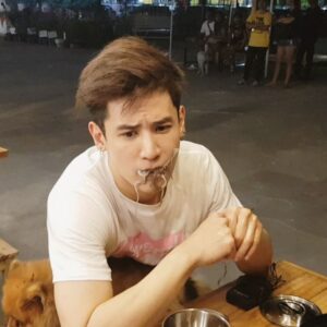Korn Khunatipapisiri Instagram - 20  รสชาติติดปากมาก 😂🔥
ดูเต็มๆที่ Youtube : Oaujun HI-END