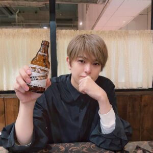 Kosuke Asuma Instagram - フィリピン料理食べたよ🇵🇭
みんな食べたことある？
俺はサンミゲル🍺大好き❤
.
.
I went to dinner at a Filipino restaurant in Roppongi, Tokyo with friends! Food was extremely delicious, and I shared a lot about my trip memories when I went to Philippines with my team. I really want to go back to the Philippines!
San Miguel is delicious.
