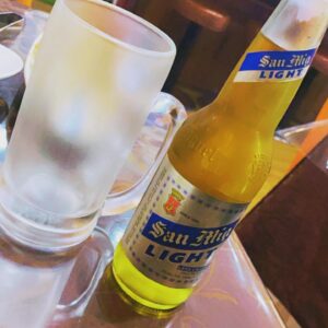 Kosuke Asuma Instagram - フィリピン料理食べたよ🇵🇭
みんな食べたことある？
俺はサンミゲル🍺大好き❤
.
.
I went to dinner at a Filipino restaurant in Roppongi, Tokyo with friends! Food was extremely delicious, and I shared a lot about my trip memories when I went to Philippines with my team. I really want to go back to the Philippines!
San Miguel is delicious.
