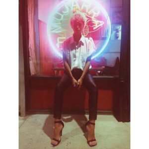 Kota Eberhardt Instagram - can't concentrate in flats 🙅 #neonflavor #bausbehavior