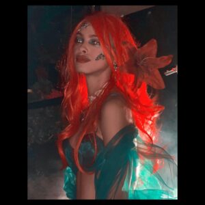 Kota Eberhardt Instagram - Goblin hour is every hour when you are.. a goblin. Gang signs out the greenhouse ya bish🔥🍃 I be the witch of the wood🌿 Halloween weekend really tore lol it was an honor to be unhinged with all of you. It’s the return of the Mack hunny let’s goooo #GetinLoserWereGoingToGotham #poisonivycostume
