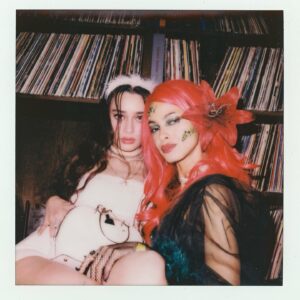 Kota Eberhardt Instagram - Goblin hour is every hour when you are.. a goblin. Gang signs out the greenhouse ya bish🔥🍃 I be the witch of the wood🌿 Halloween weekend really tore lol it was an honor to be unhinged with all of you. It’s the return of the Mack hunny let’s goooo #GetinLoserWereGoingToGotham #poisonivycostume