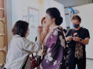 Koyuki Instagram - ただいまNHK連続テレビ小説「ブギウギ」の撮影中
撮影の裏側を少しずつ載せていきます。

@asadora_bk_nhk 

#NHK
#朝ドラ 
#ブギウギ
#村山トミ
#船場ことば
#昭和初期
#tvdrama 
#behindthescenes 
#koyuki
#shooting 
#actress 
#japanese 
#kimono