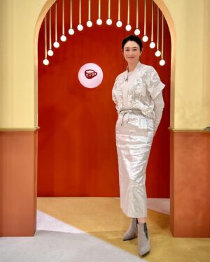 Koyuki Instagram - 本日はNHK「土スタ」生放送でした。
明日放送の「小雪と発酵おばあちゃん」についても
少し特集していただいていました。
ご覧いただきありがとうございました。

#NHK
#土スタ
#小雪と発酵おばあちゃん
#ブギウギ