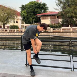 Krating Khunnarong Pratesrat Instagram - 