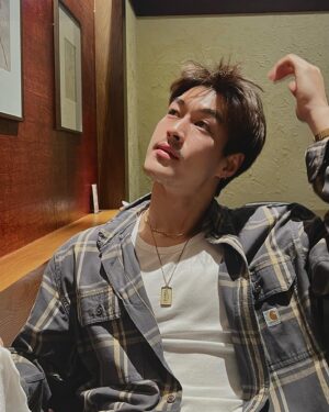Krating Khunnarong Pratesrat Instagram - 