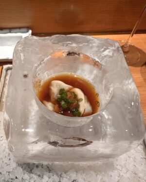 Krirkphol Masayavanich Instagram - เก็บโอมากาเสะในเครือ Sushi Ichizu ครบ 2 ร้านเลย ปกติทาน Sushi Ichizu ประจำอยู่แล้ว

เค้าเเตกไลน์ร้านใหม่ ‘ร้านKokoro Omakase’ ร้านโอมากาเสะในห้าง คอนเซปต์ Everyday Omakase คุ้มมากให้เยอะถึง 20 คำ ทุกคอร์สมีอูนิ เชฟก็มาจาก ร้าน Ichizu ด้วย