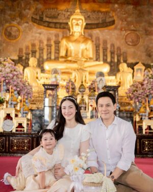 Krirkphol Masayavanich Instagram - พาหนูนาตาชา @babynatashacm ไปทำบุญให้ 👼🏻 หนูช่วยงานทุกอย่างน่ารักและเก่งที่สุดเลย ตั้งใจอฐิษฐาน ส่งผลบุญให้น้องด้วย 🙏🏻 until we meet again 👼🏻